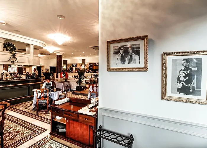 Hotell Restaurant Edmond's 2*